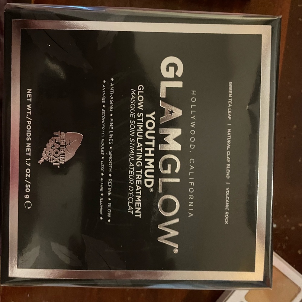 GLAMGLOW Youth Mud Glow Stimulating Treatment